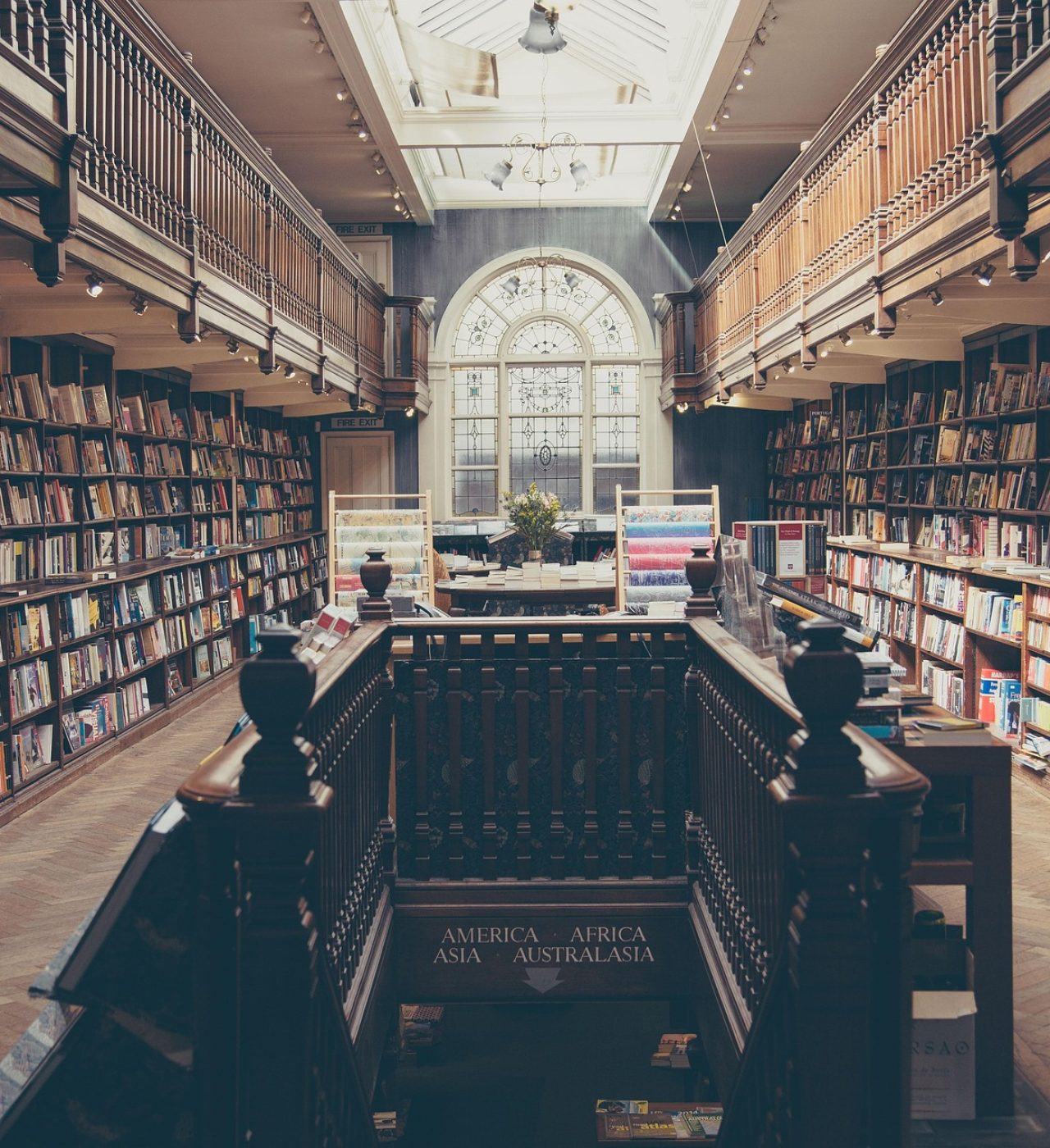library-869061_1920